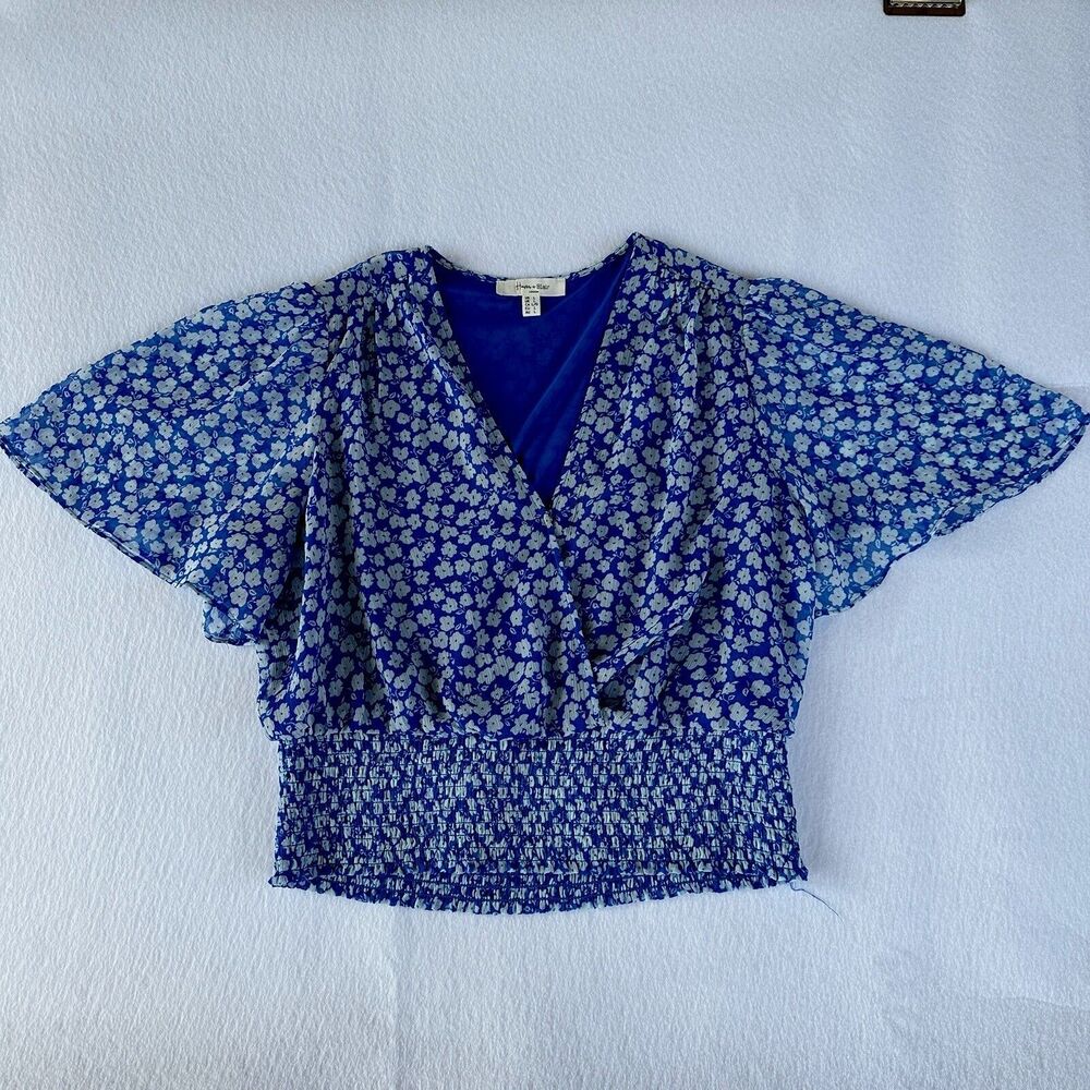 Women’s Floral Blouse Size L Large Short Sleeve Shirt Blue White